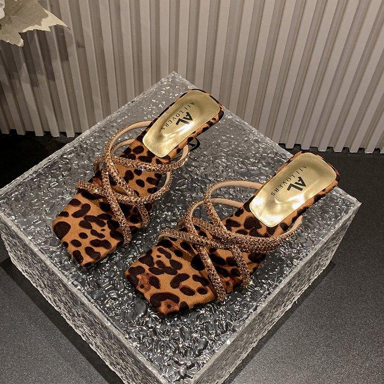 Rhinestone Word with Wedge Heel Slippers for Women To Wear In the Summer of 2024, New Fashion Temperament Square Head High Heel Cool Slippers