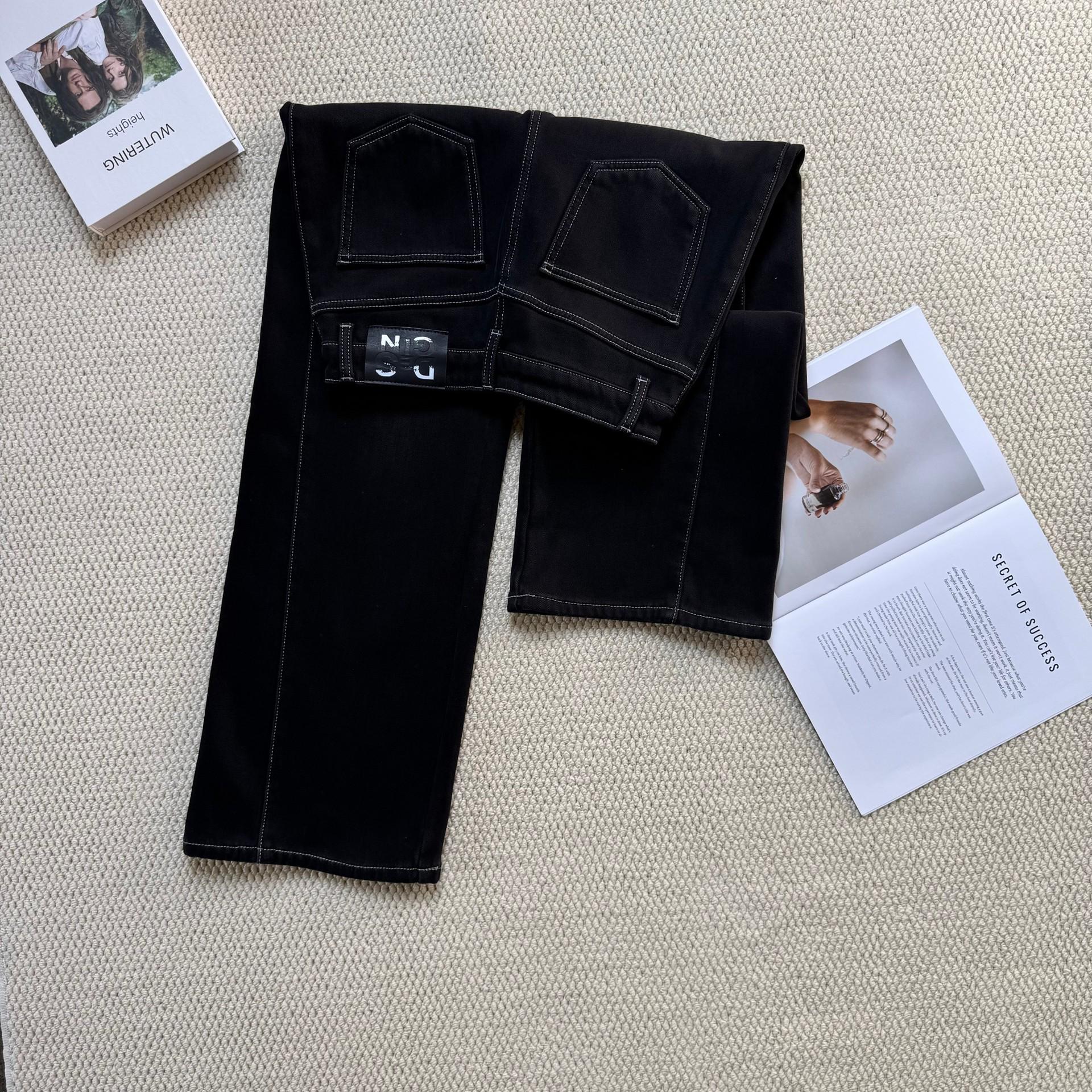 Women s 2025 Winter Retro Hong Kong Style High-Waisted Black Wide-Leg Jeans - Warm Fleece, Elastic, Loose, Floor-Length. L