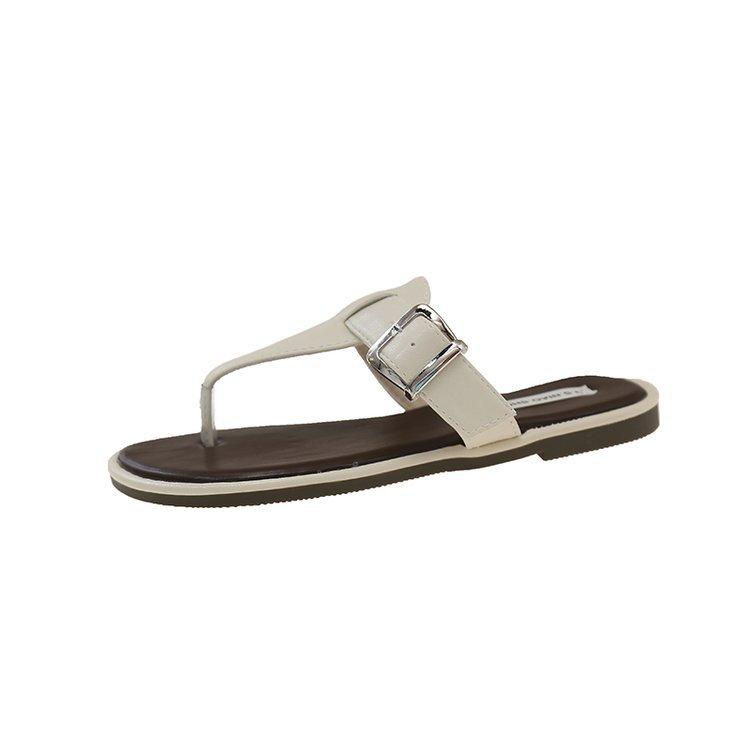 Korean retro simple triangular toe cool slippers women's summer wear 2025 new flat flip-flops beach shoes