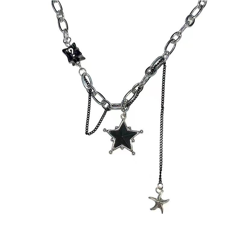 

Black star splicing necklace autumn and winter new male and female hip-hop titanium steel sweater chain accessories