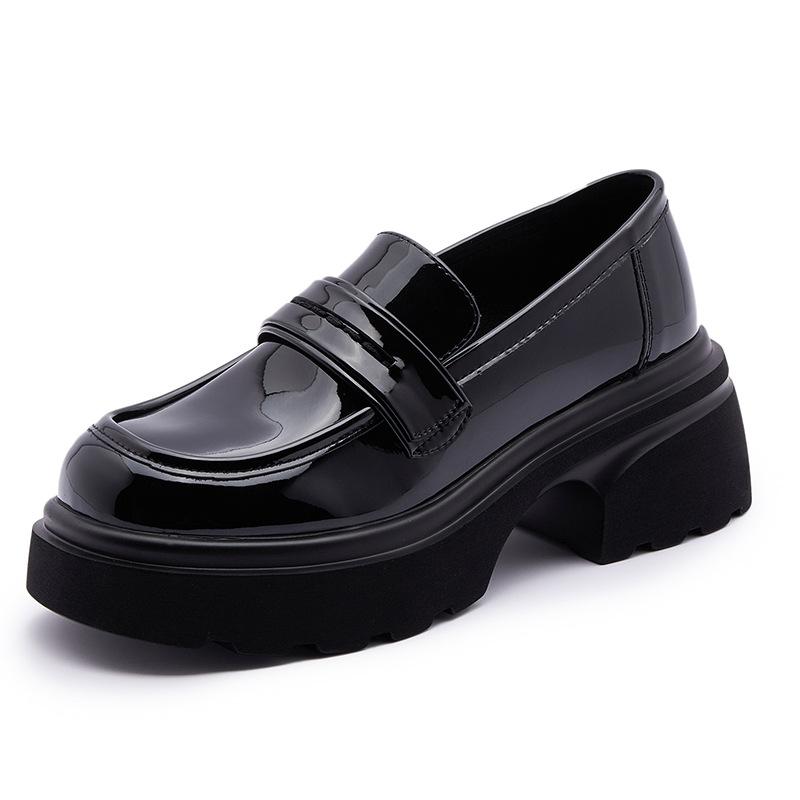 Small leather shoes women's 2025 autumn new British style platform muffin loafers women's black college style foot shoes