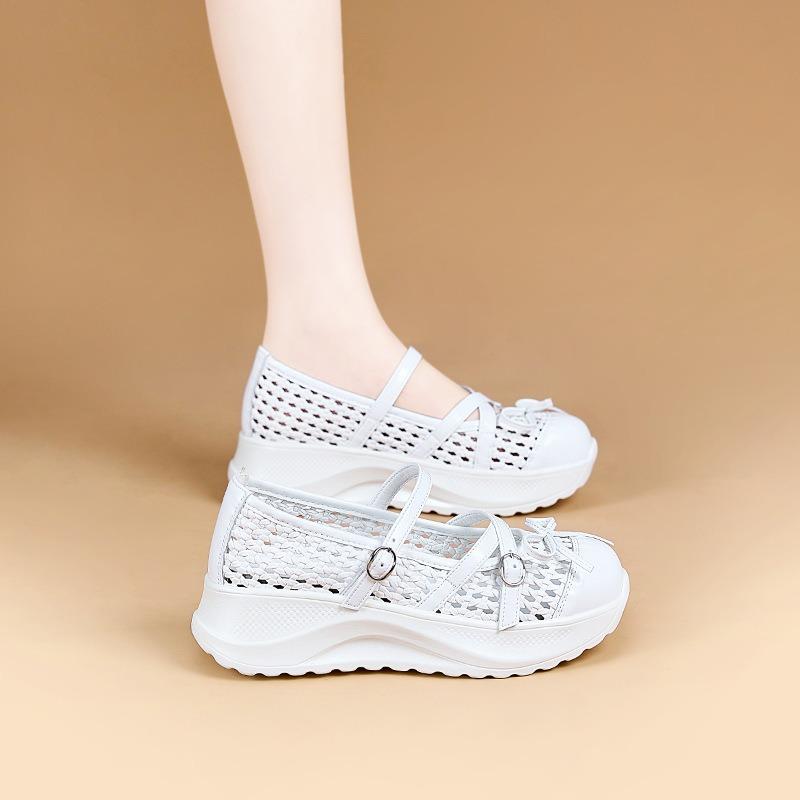Woven hollow white shoes women's summer new Korean thick-soled muffin casual fashion versatile height-increasing shoes