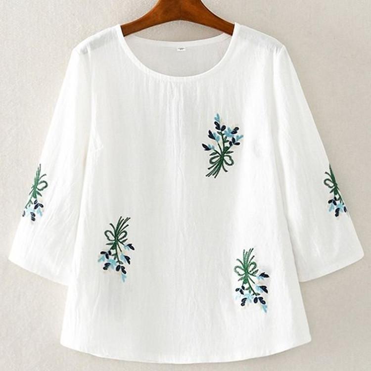 Women's Round Neck Three Quarter Sleeve Top Loose Fit Elegant Ethnic Embroidered T Shirt Plus Size Casual Blouse