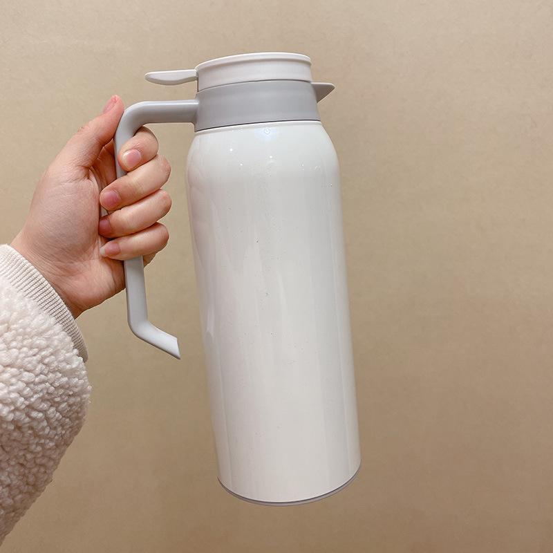 

1.5L Large Capacity Horse Year Insulated Thermos - Ideal for Dorms & Students