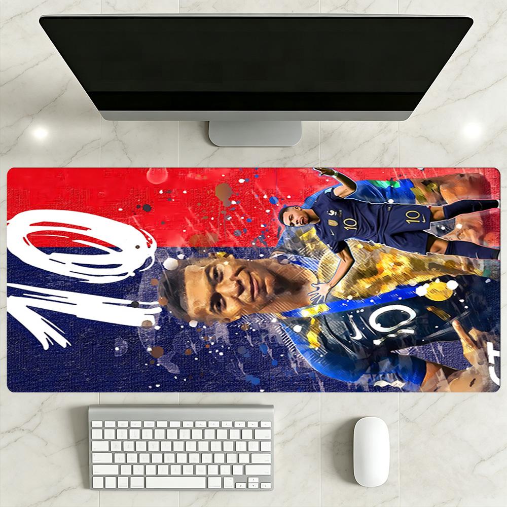 Mbappé Soccer Legend Blanket Durable Comfort Suitable for Sofa Bedding Livingroom for All Seasons Warmthful Decor