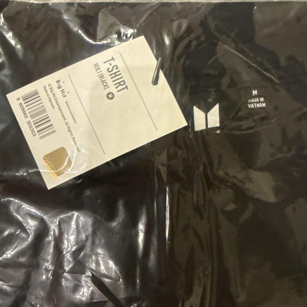 [USED] BTS MAP OF THE SOUL T-SHIRT Black M