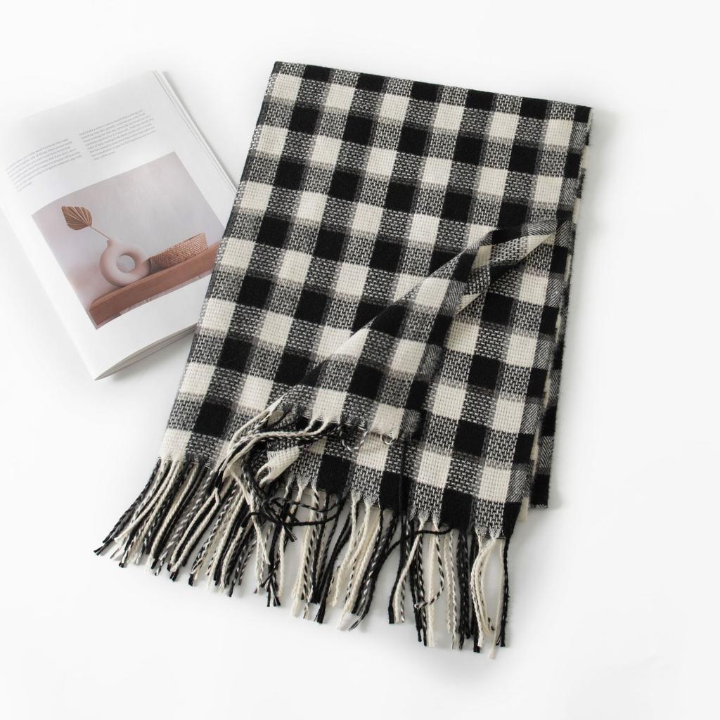 New Retro Maillard Scarf High End Versatile Plaid Thickened Shawl Winter Warm Student Tassel Scarf