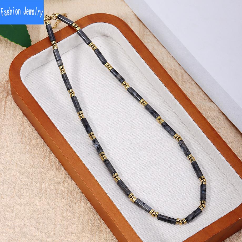 High-end Natural Stone Crystal Cylindrical Bamboo Necklace Pendant Light Luxury Niche Design Exquisite Clavicle Chain for Women