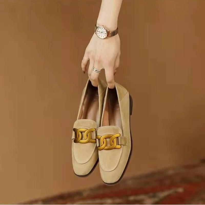Women's Single Shoes with Heels Pointed Toe Metal Decoration Shallow Shoes Women Square Heel Spring One Kick Zapatos De Mujer