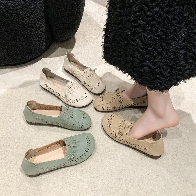 Soft sole soft surface hollow new spring and summer new foot breathable shoes comfortable non-slip single shoes