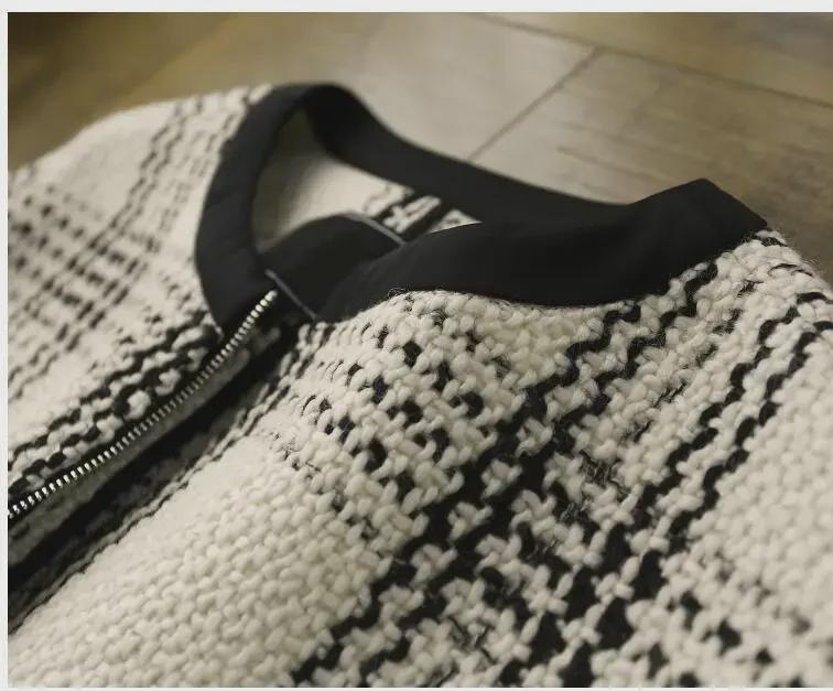 Elegant Black and White Checkered Bat Sleeve Wool Coat