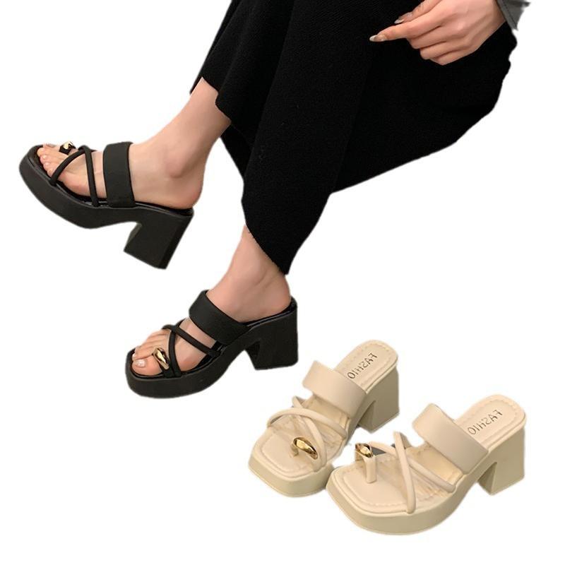 Dicker Boden dicker Absatz wasserdichte Tischdecke Zehenpantoffeln weiblich Sommerkleidung 2025 neuer Feenstil mit Rock hoher Absatz coole Pantoffeln