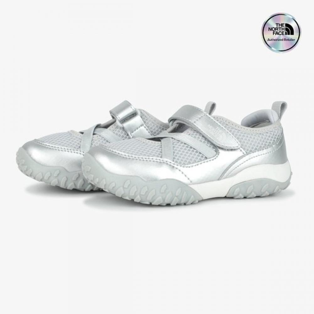 The North Face Kids Mary Jane Silver Ns94s86v SILVER/170MM