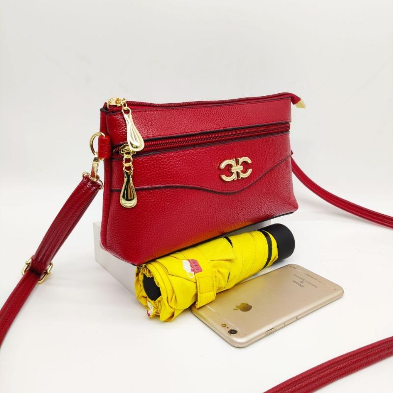 

The old mother in the supply buys vegetables, and the new one-shoulder oblique span women s bag is small. бордовый