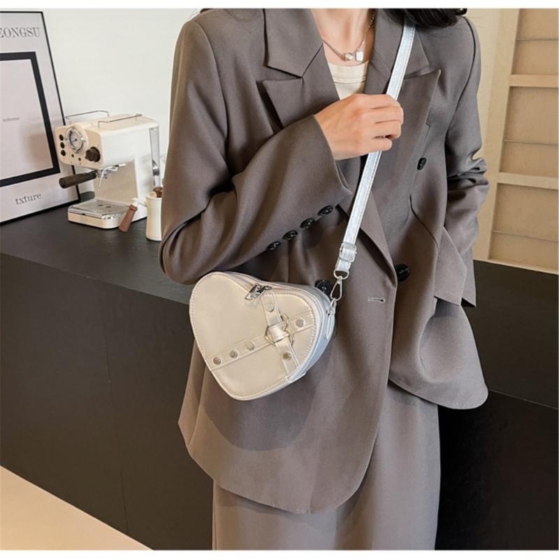 2024 Shoulder Bags Heart Shape Rivet Crossbody Bag Leather Phone Bag for Girl Women