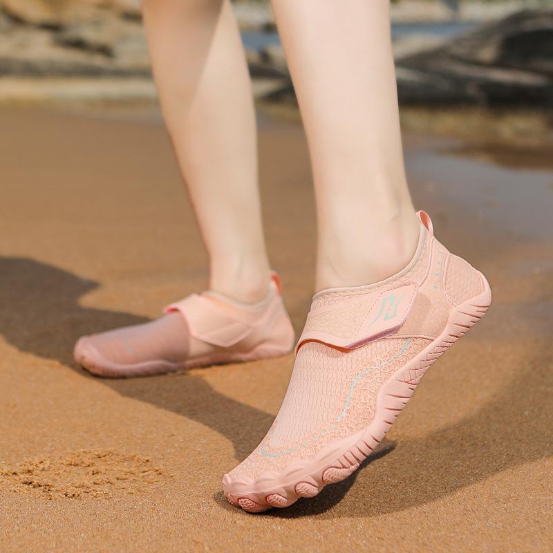 Outdoor beach shoes non-slip quick-drying children's anti-cut sea wading shoes men's and women's snorkeling creek parent-child shoes