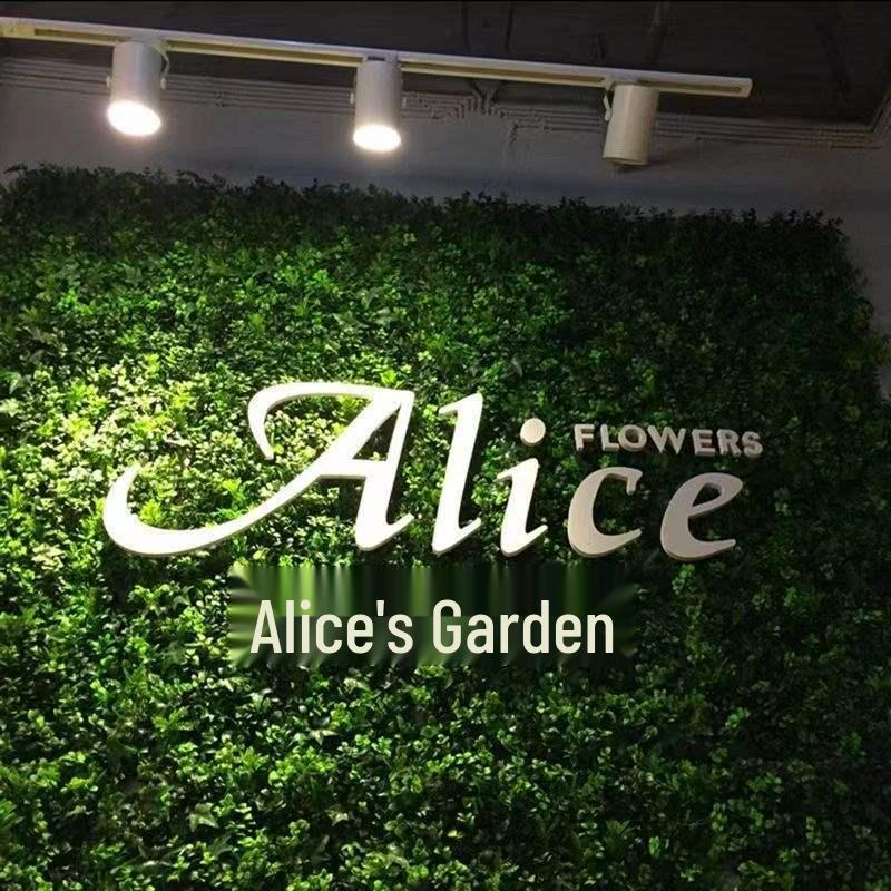 Artificial Green Wall with Roses for Indoor/Outdoor Decor