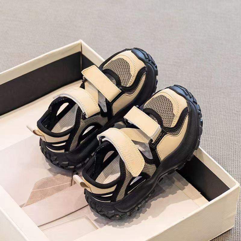 

Девочки сандалии баотоу 2025 новые летние дышащие сетчатые туфли детская спортивная универсальная обувь на шипованной подошве с мягкой подошвой 30 inner length 18.9cm чёрный