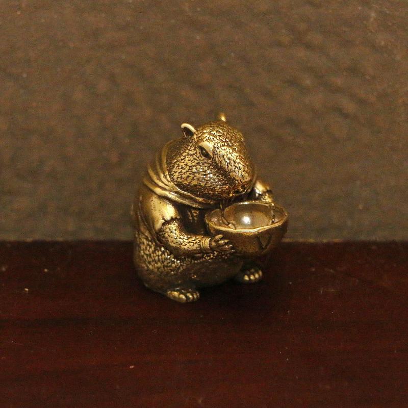 Brass Groundhog Figurine Retro Brass Capybara Statue Cute Small Animal Miniatures Desktop Ornament Home Decor Charming Decor