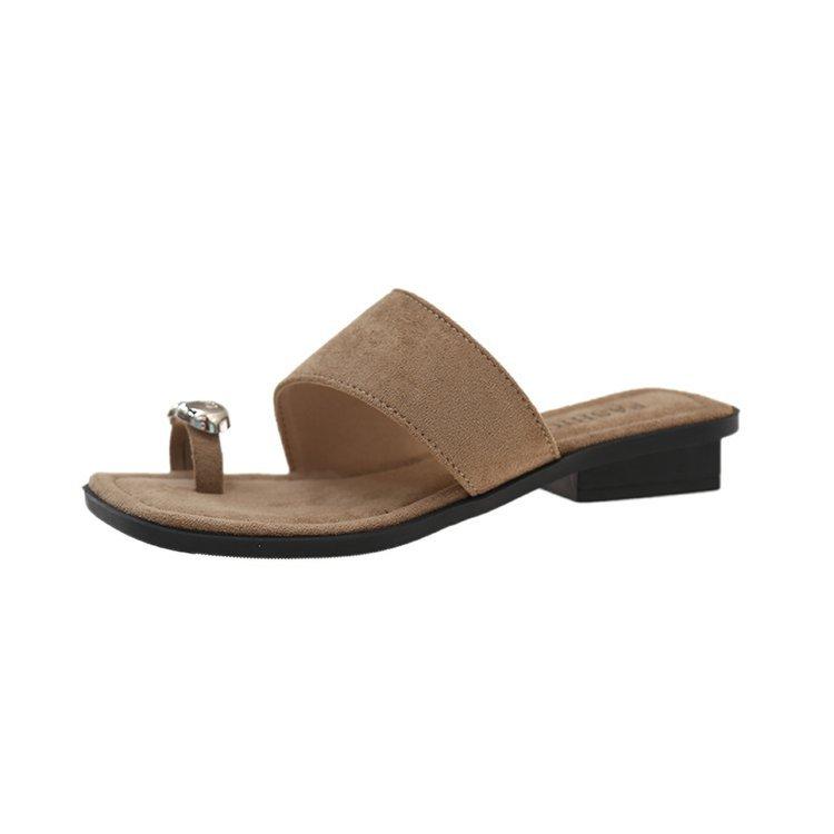 

Slippers women s summer outer wear fashion 2025 new French retro metal toe with skirt low thick heel cool slippers 40 абрикосовый