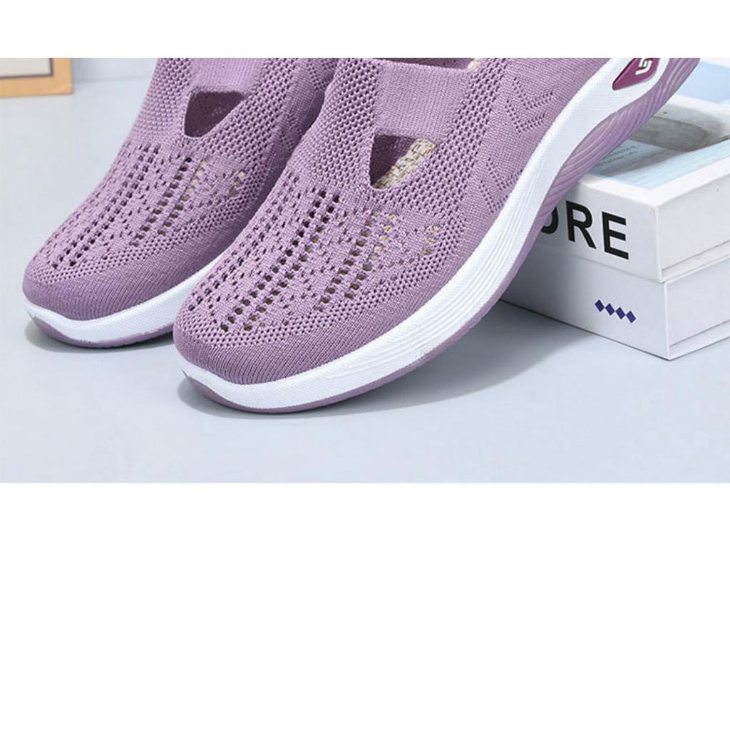 Spring and Summer Shoes for Women, Mesh Breathable Cloth Shoes That Are Not Tiring for The Feet, One Foot Stepping Shoes, and Walking Shoes