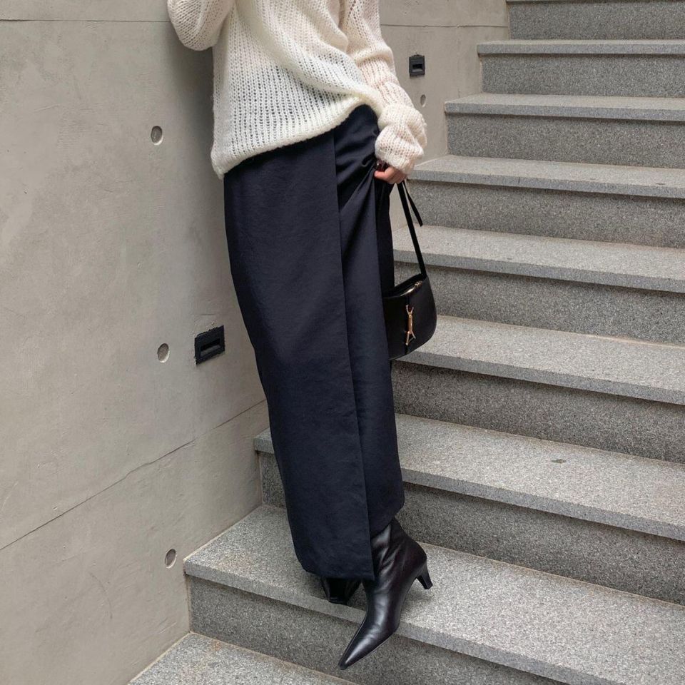 2025 Herbst und Winter neue Nische Französische kleine Stiefeletten mit quadratischer Spitze, dünne Stiefel, weiter Schaft, hoher Absatz, Katzen- und Kurzstiefel, Damenstiefel