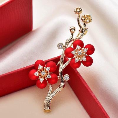 Elegante Pflaumenblüten-Perlenbrosche - Hochwertige Retro-Anstecknadel und Kleidungsaccessoire für Damen