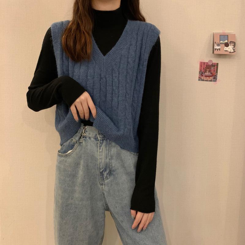 Retro Hong Kong Flavor Twist Knitted Sweater Vest, Women's Clothing Autumn New Loose Outer Wear Thin Sweater Women