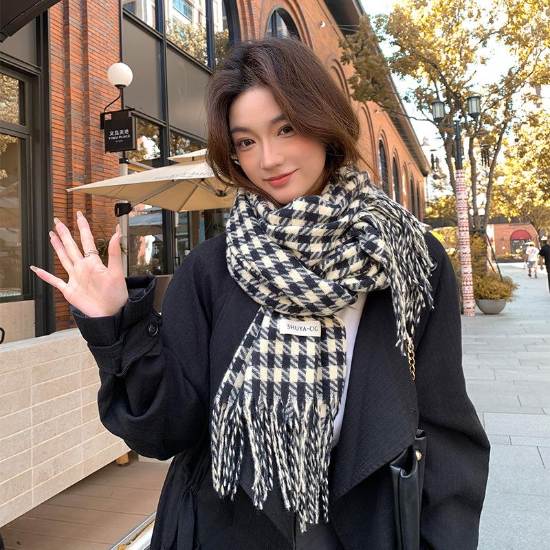 New Student Korean Plaid Versatile Scarf for Women Winter Warm Neck Protection Neck Scarf Tassel Shawl