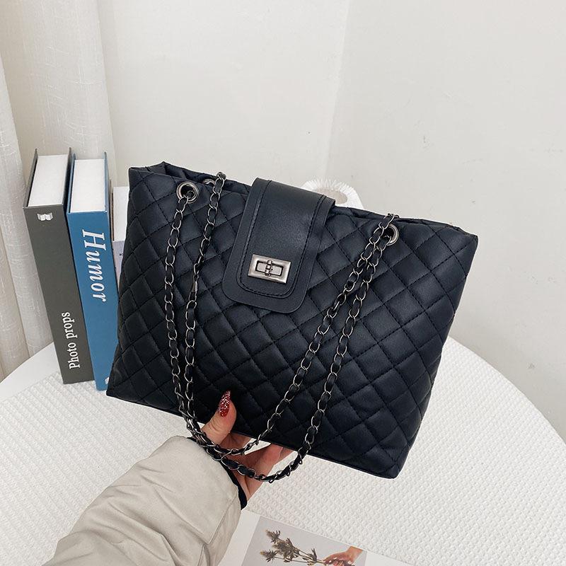 

Новая сумка поздней осени, большая вместимость, женская сумка на цепочке, через плечо, портативная сумка-тоут, большая сумка, легкая роскошь чёрный