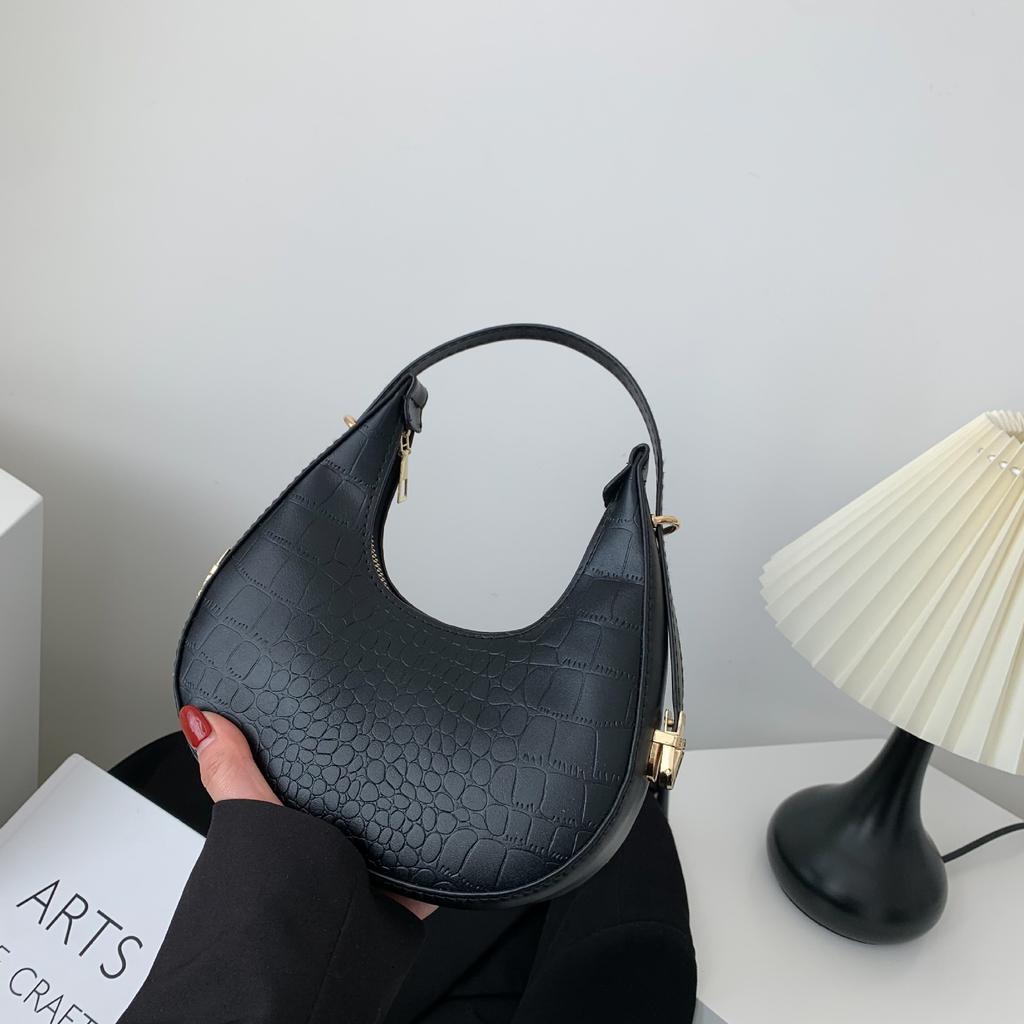 Solid Color Bag For Women New Spring Trend Handbag Fashion Shoulder Bag Fashion Underarm Bag Simple Crossbody Bag CLE