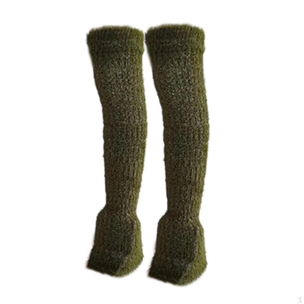 2 Figure Skating Leg Warmers, Protectors And Socks for Winter Activities.