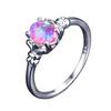 New four-pronged Opal ring, simple, stylish, and exuding a sense of understated luxury