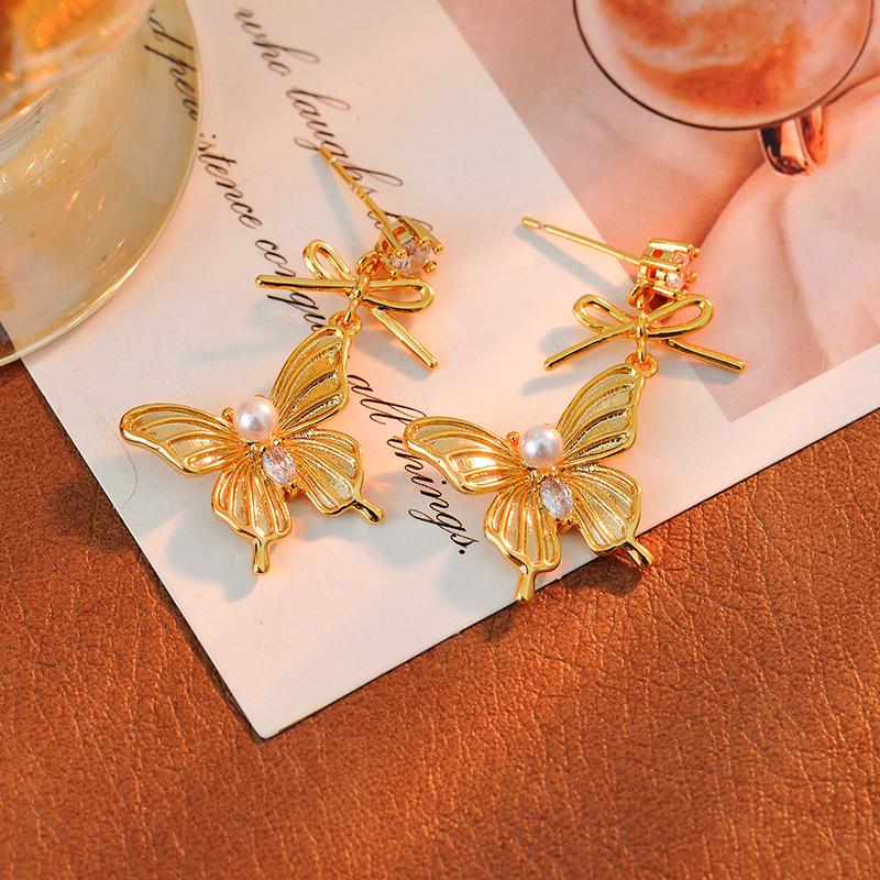Butterfly Pearl Zircon Stud Earrings for Women - 2024 Fragrant Style, 925 Silver