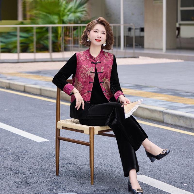 2026 Velvet Retro Suit for Mothers: Stylish Spring/Autumn Vest Jacket In Chinese National Style