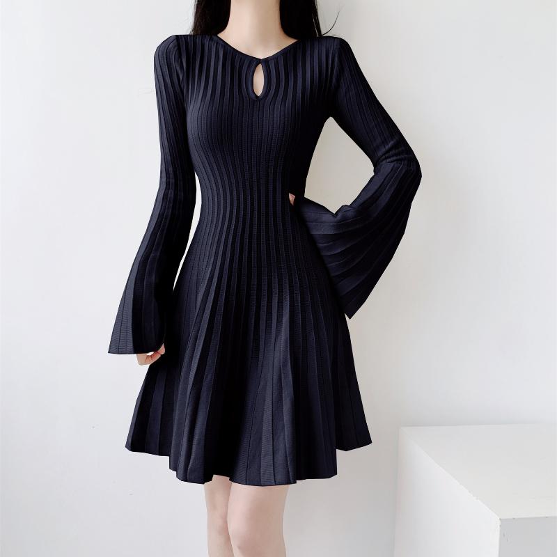 

Элегантный дизайн Sense Bell Sleeve Knit Dress Женское осенне-зимнее однотонное милое облегающее плиссированное платье Корейская мода Hollow Out Design Короткое платье L чёрный