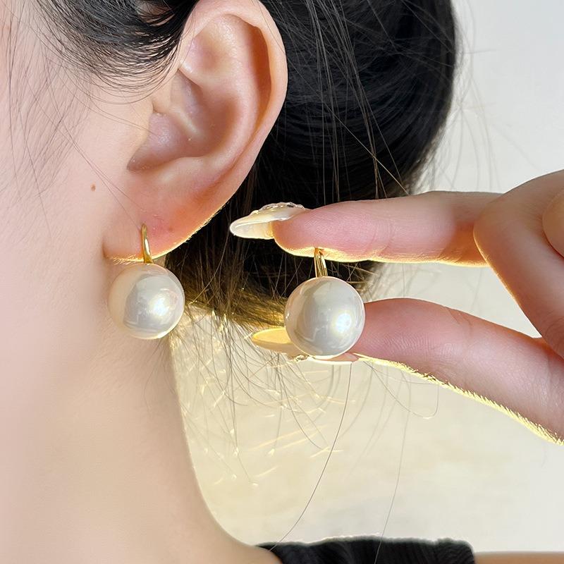 Women Light Luxury Elegant Versatile Pearl Earrings Fashion Daily Jewelry