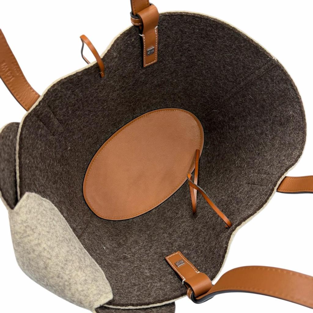 Excellent LOEWE Handbag gray felt Women Used