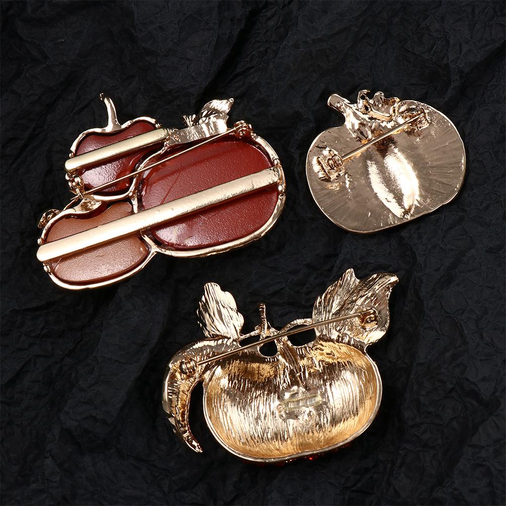 Fashion Jewelry Halloween Exquisite Gift Corsage Pin Pumpkin Lapel Pins Women Brooch Suit Brooch
