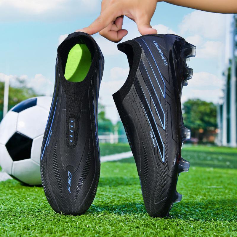 Tacchetti Unisex Bassi AG per Erba Sintetica - Ideali per Allenamento e Competizione di Calcio
