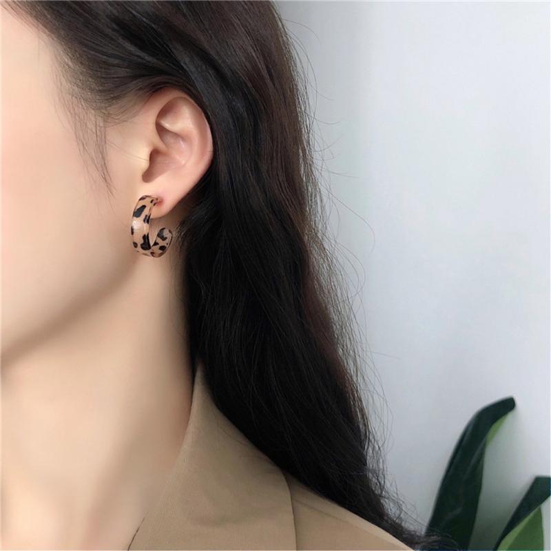 Acrylic Earrings Resin Geometric Hoop Fashion Stud Earrings C-shaped Earrings Resin Earrings Women's Bohemian Earrings