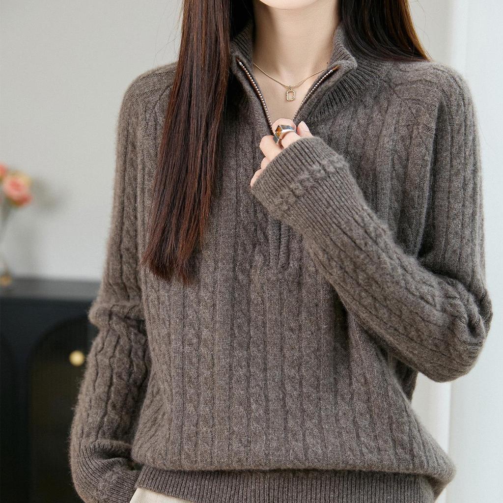 Women's 2025 French Retro Wool Knit Sweater - Autumn/Winter, Warm, Zipper Half-Collar, Cable Knit