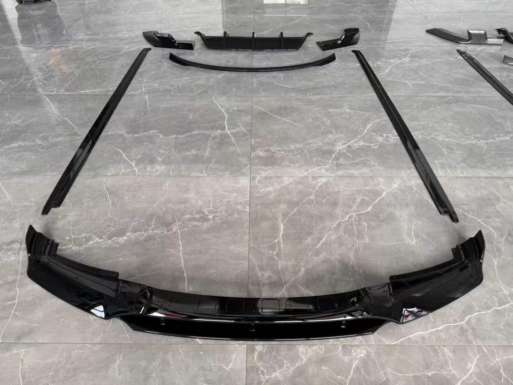 Black Warrior Body Kit for BMW X6 F16: Side Skirts, Front Lip, Splitter, Rear Lip, Tail Lip