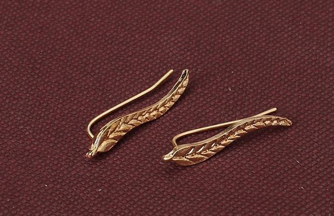 2025 Vintage Jewelry Exquisite Golden Leaf Earrings Modern Beautiful Feather Ear Stud Earrings For Women Brincos Bijoux