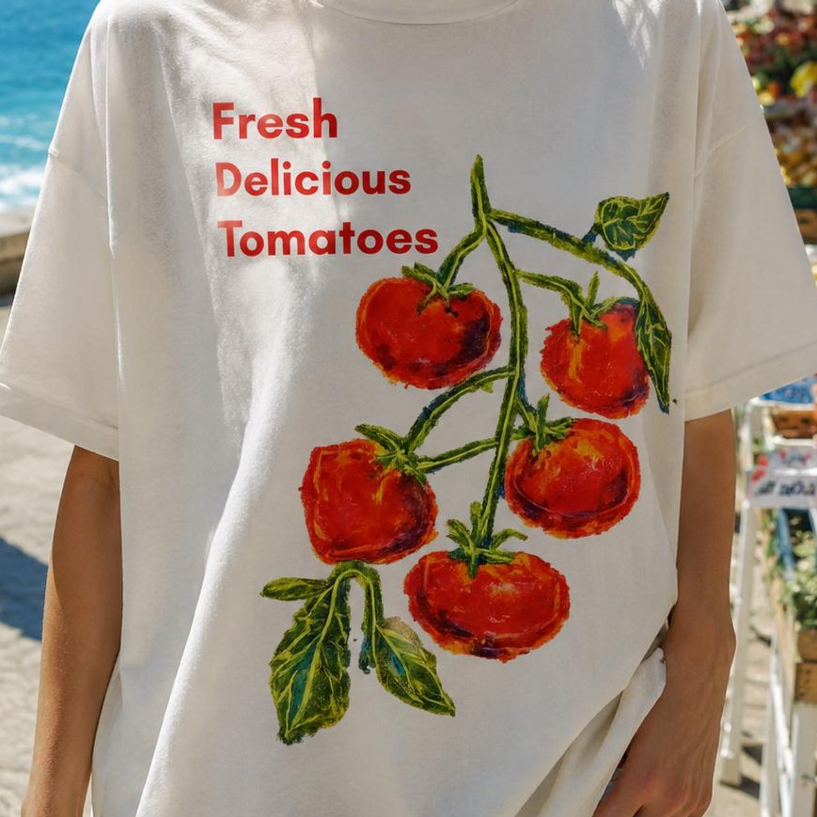 Fresh Delicious Tomatoes T-Shirt, Fresh Tomatoes Shirt, Tomato Vine Shirt, Red Green Tomato Shirt, Farmers Market Shirt, Botanical T-Shirt L