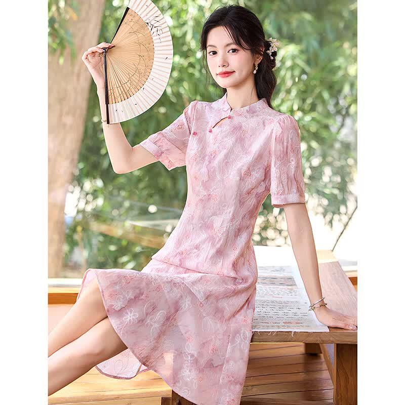 Neues besticktes A-Linien-Kleid im chinesischen Stil mit Stehkragen