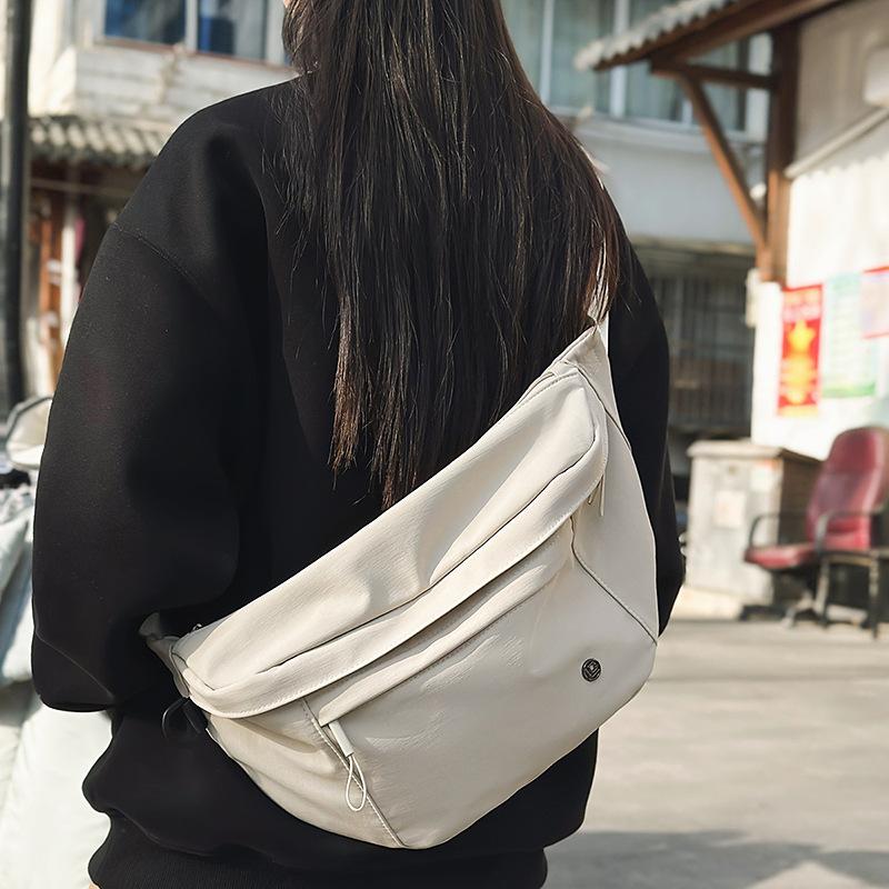 Tide Breast Bag Women'S Solid Color Light And Versatile Casual Shoulder Messenger Bag Commuting Simple Large-Capacity Bag Men