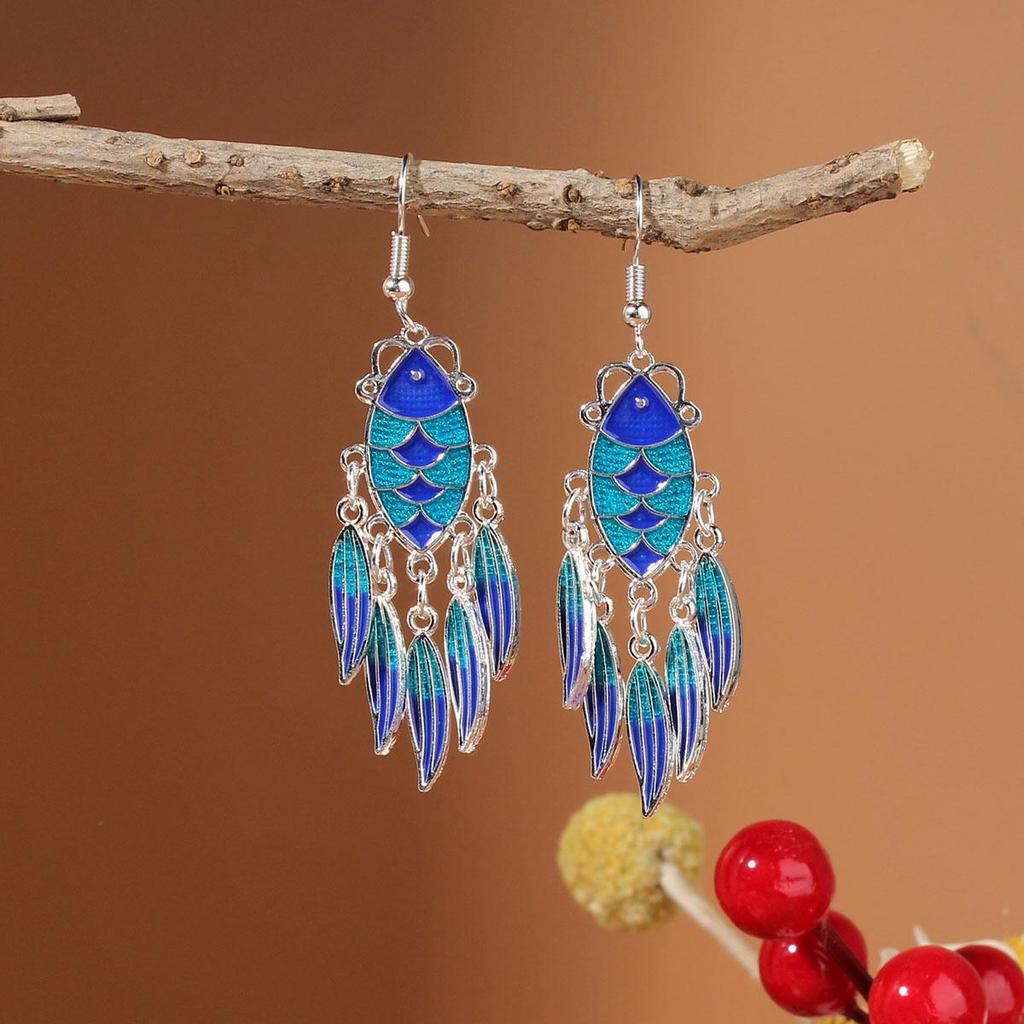 Retro Miao Silver Tassel Earrings: Ethnic Yunnan Long Dangle Women's Jewelry