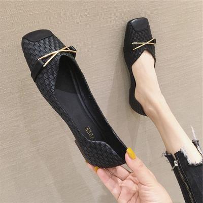 Zapatos Planos de Mujer  Moda Nueva de Primavera y Otoño Cabeza Cuadrada Suela Suave Boca Baja Planos Casuales Talla Grande