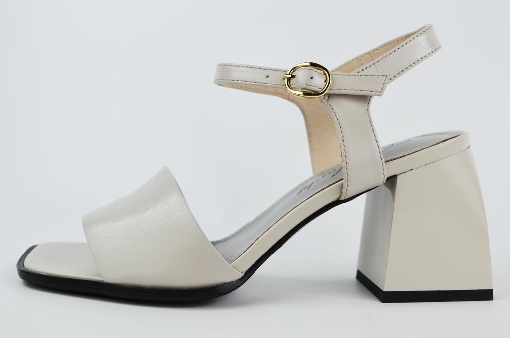 Sandali da donna Berkonty 2080117 35 Pelle grigio chiaro